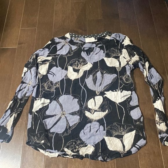 Kaffe Size Small 3 4 Sleeve Blouse Black with White and Blue floral eyelet - Picture 1 of 3